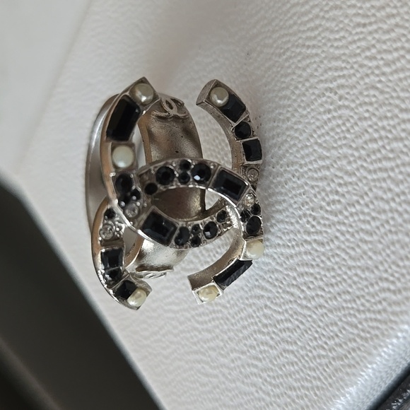 Chanel Geometric Ring | Double CC | Statement Designer Jewelry, Authentic, 52 - Picture 6 of 13